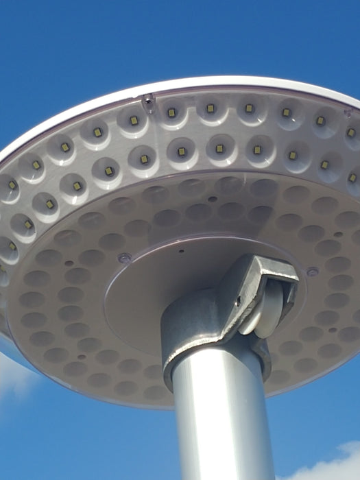 Quadruple Row Solar Flagpole Top Light